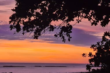 Dundee Beach Tavern