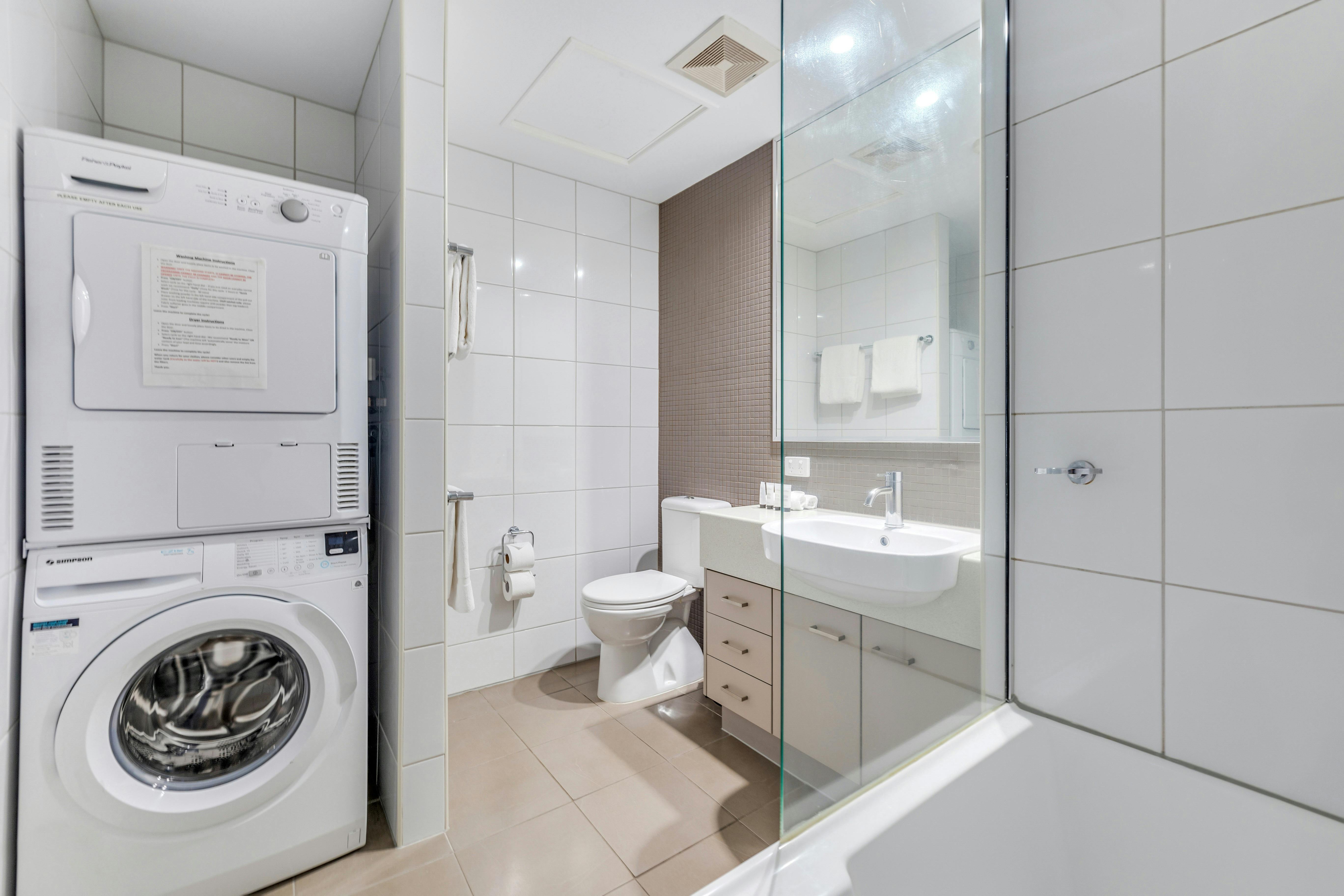Serviced apartment Parap - Ensuite laundry facilities