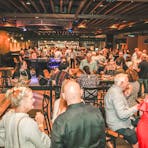 Internal restaurant Sweethearts