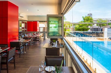 D Bar & Restaurant