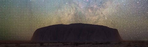Uluru Nightksy