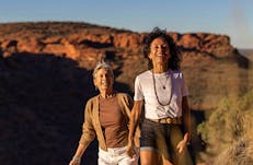 Ladies Hiking Kings Canyon