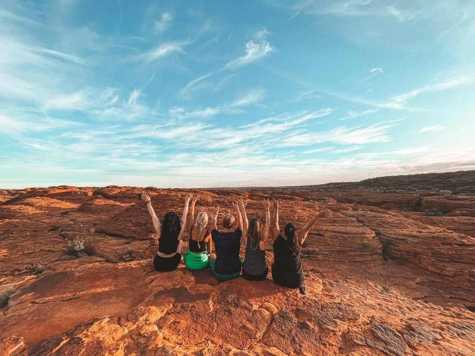 Passengers at Kings Canyon Red Centre