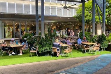 Cafe 21 - The Mall