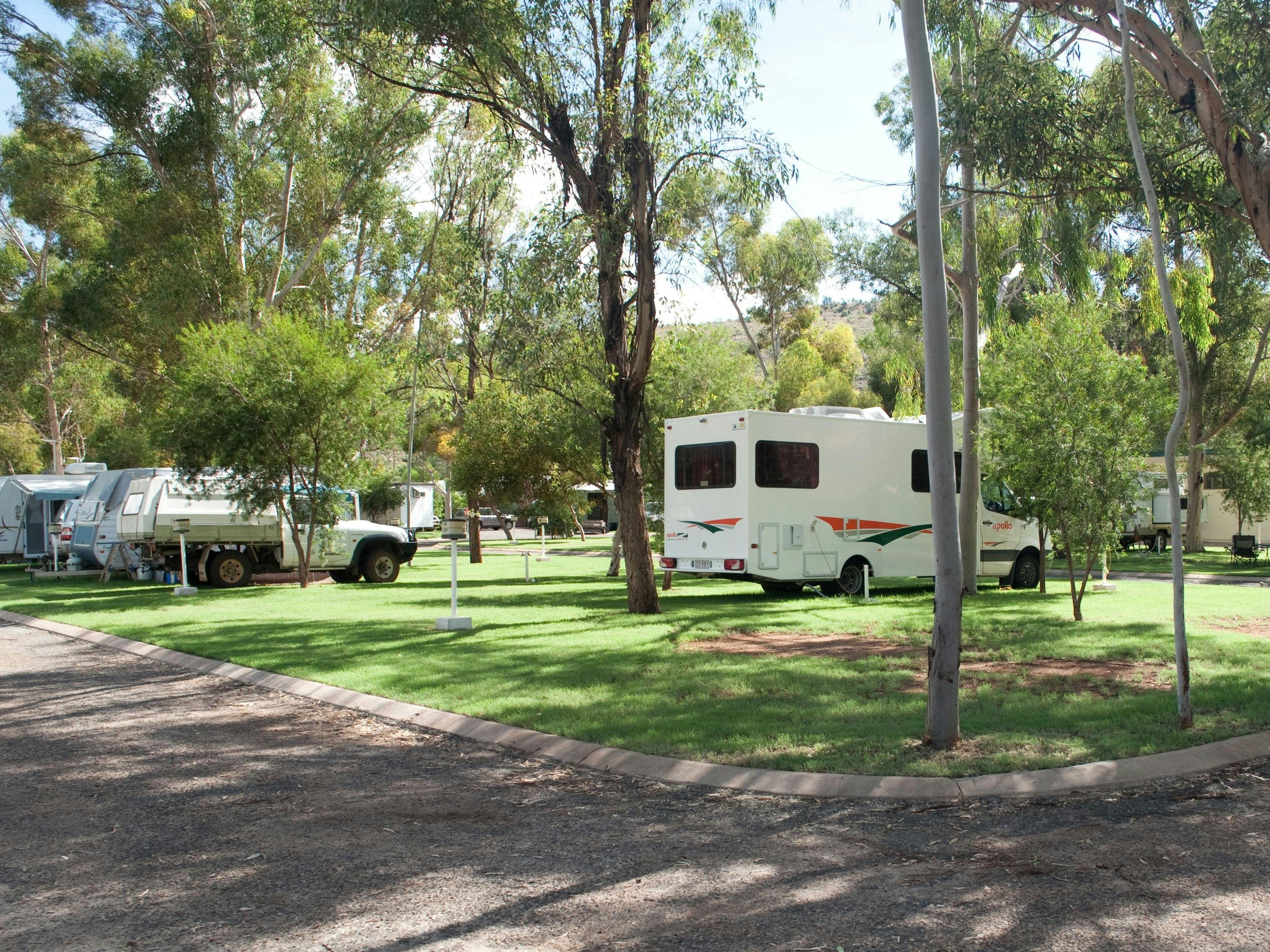Motor homes, large sites, grassed sites, shade, clean and tidy