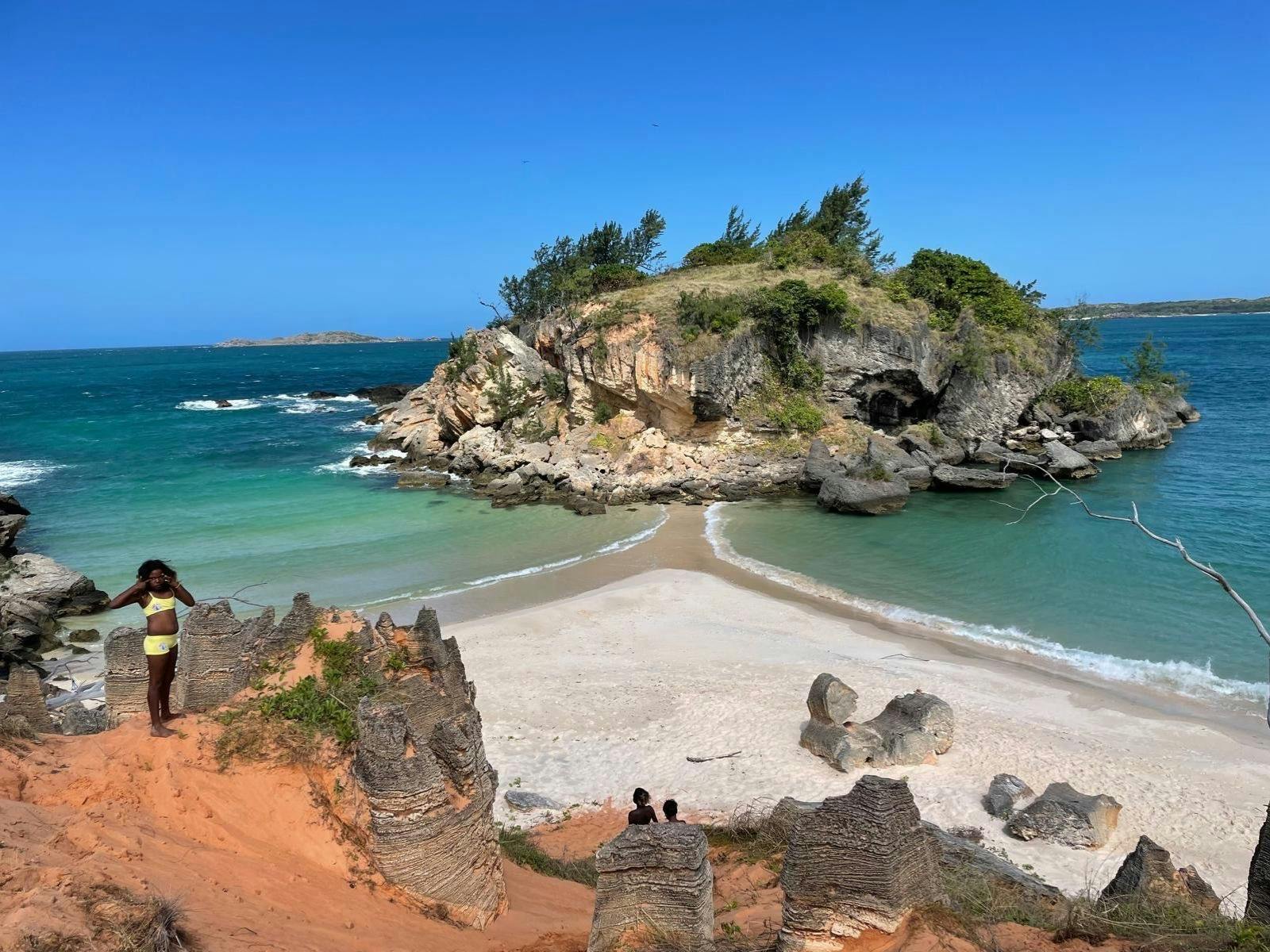 Ngalarrk/Lonely Beach