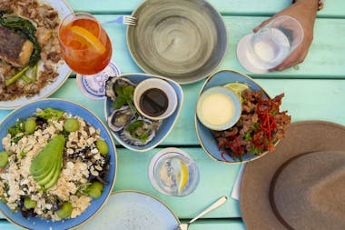 4-Hour Outback Gourmet Food & Aboriginal Art Tour