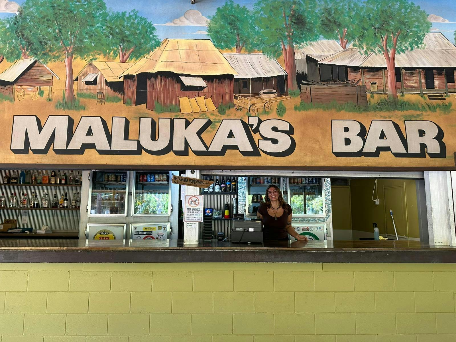 Maluka's bar