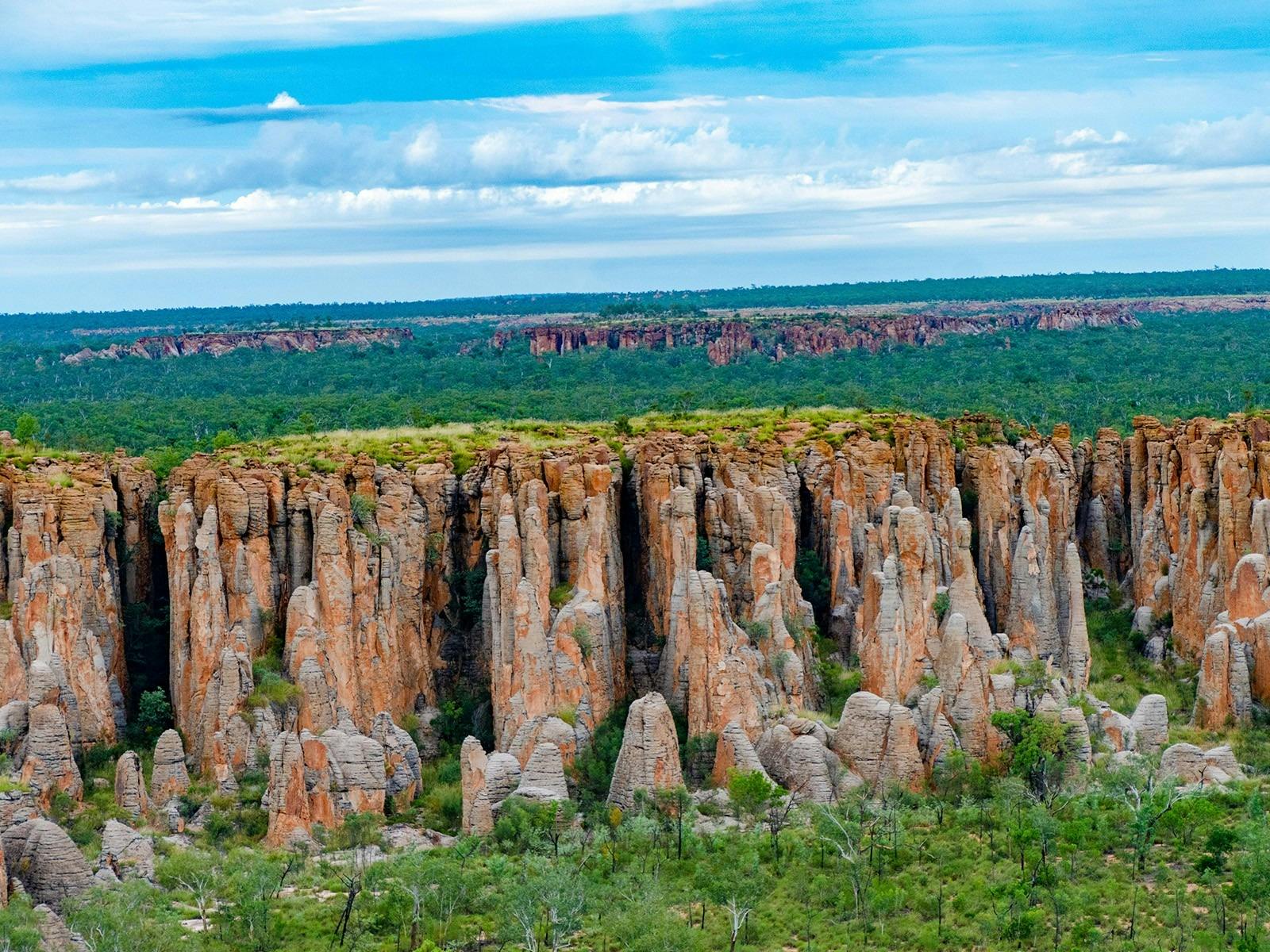 Picturesque plateau vies of the Cape Crawford Lost City
