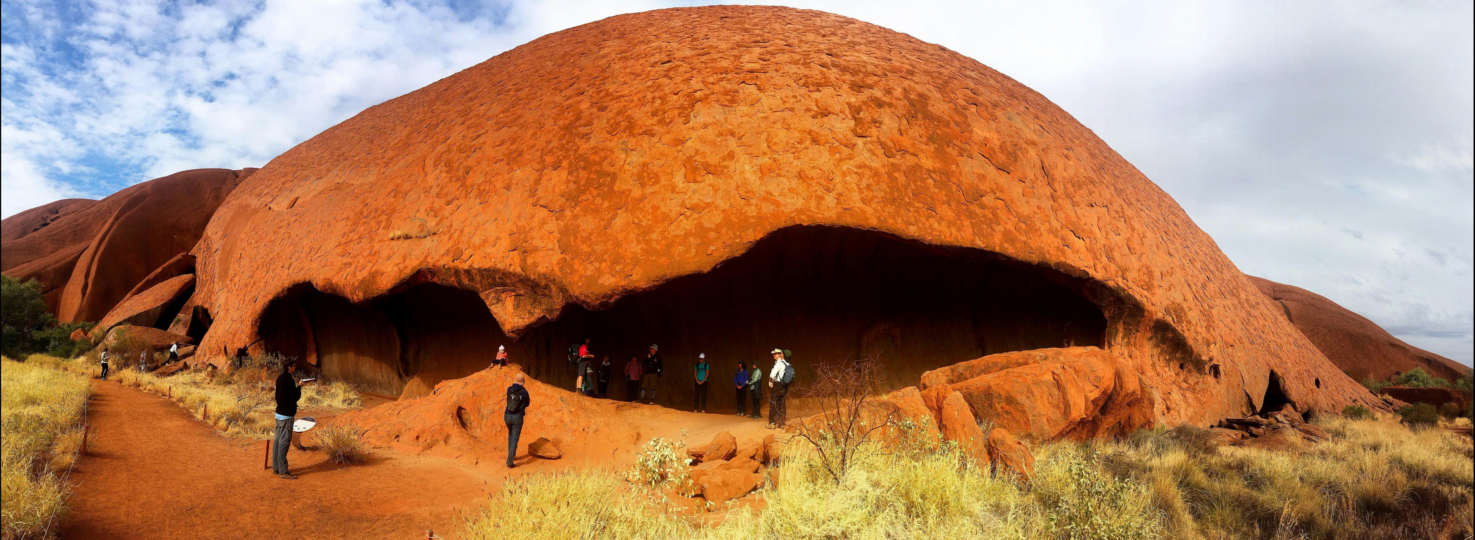 Walkers in the Red Centre