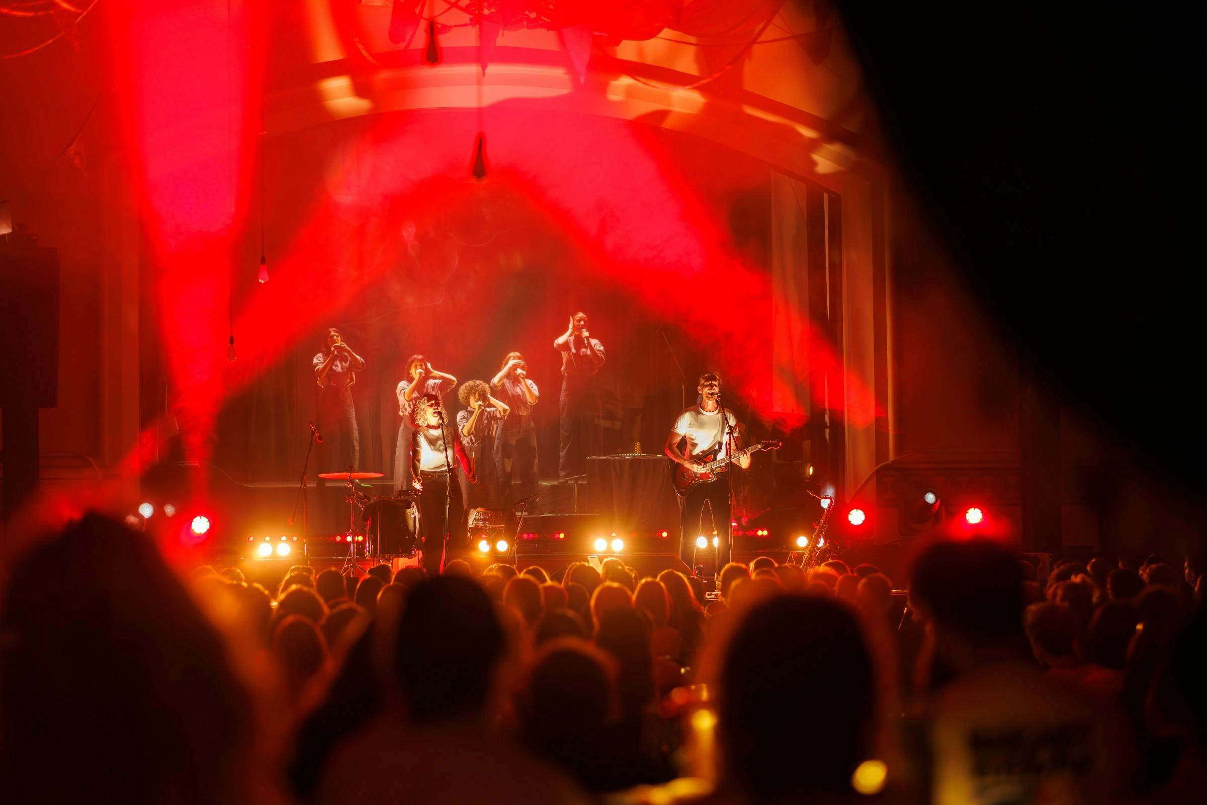 Closing Weekend at The Ski Club: Promises and Wild Beasts Mama Kin Spender - Darwin Festival