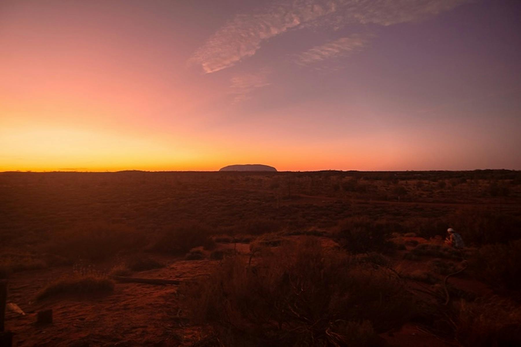 Ultimate Red Centre & Field of Light Uluru Tour by Air & Land – 2027