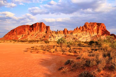 Rainbow Valley & Chambers Pillar Tours