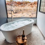 Deluxe Suite Bath