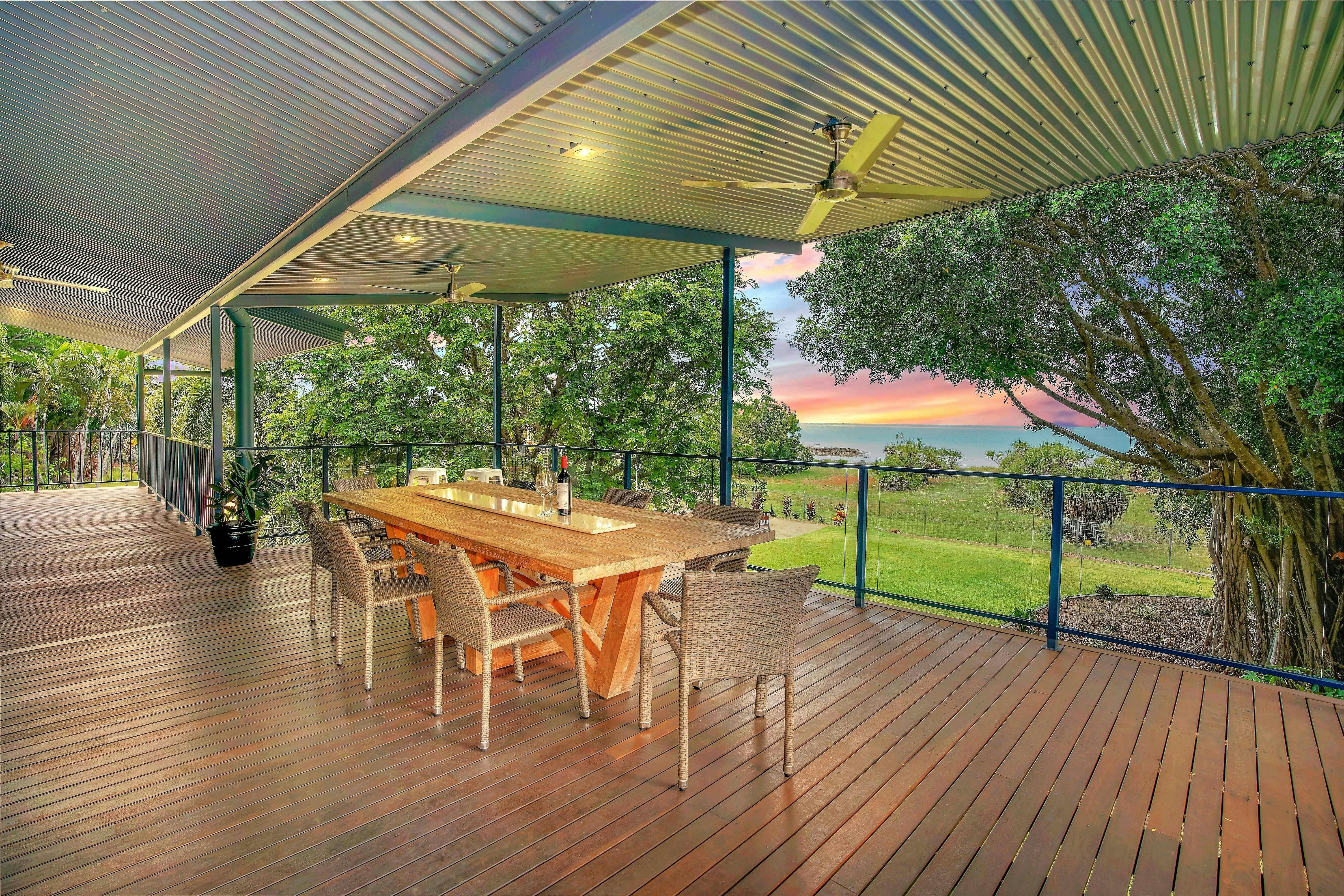 Holiday House Verandah