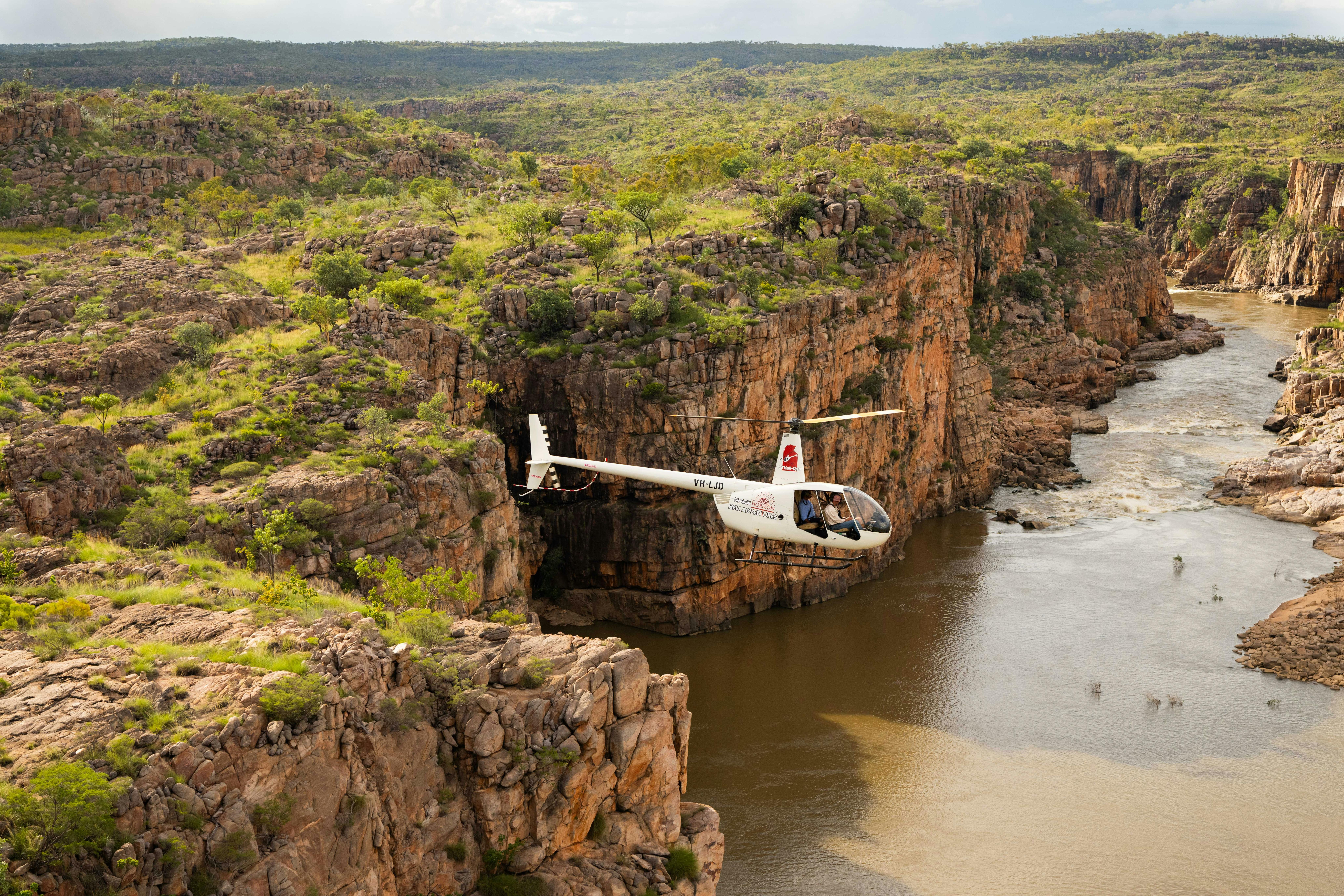 The Signature 13 Gorge Flight