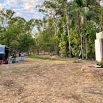 An example of a caravan and 4x4 set up.