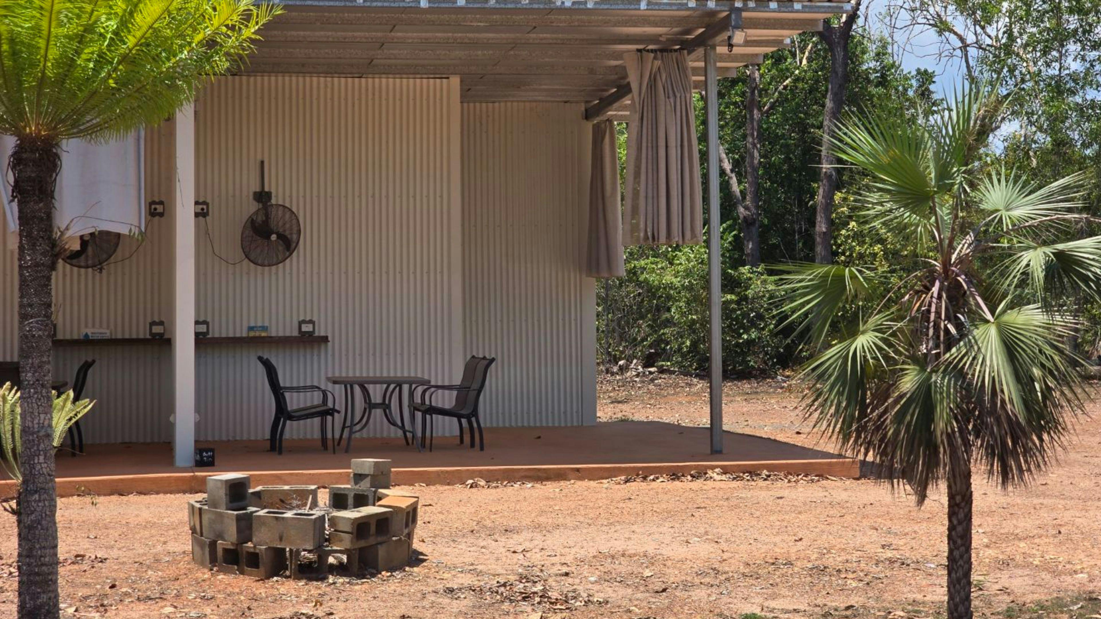 Cycad Garden Stay @ Dundee