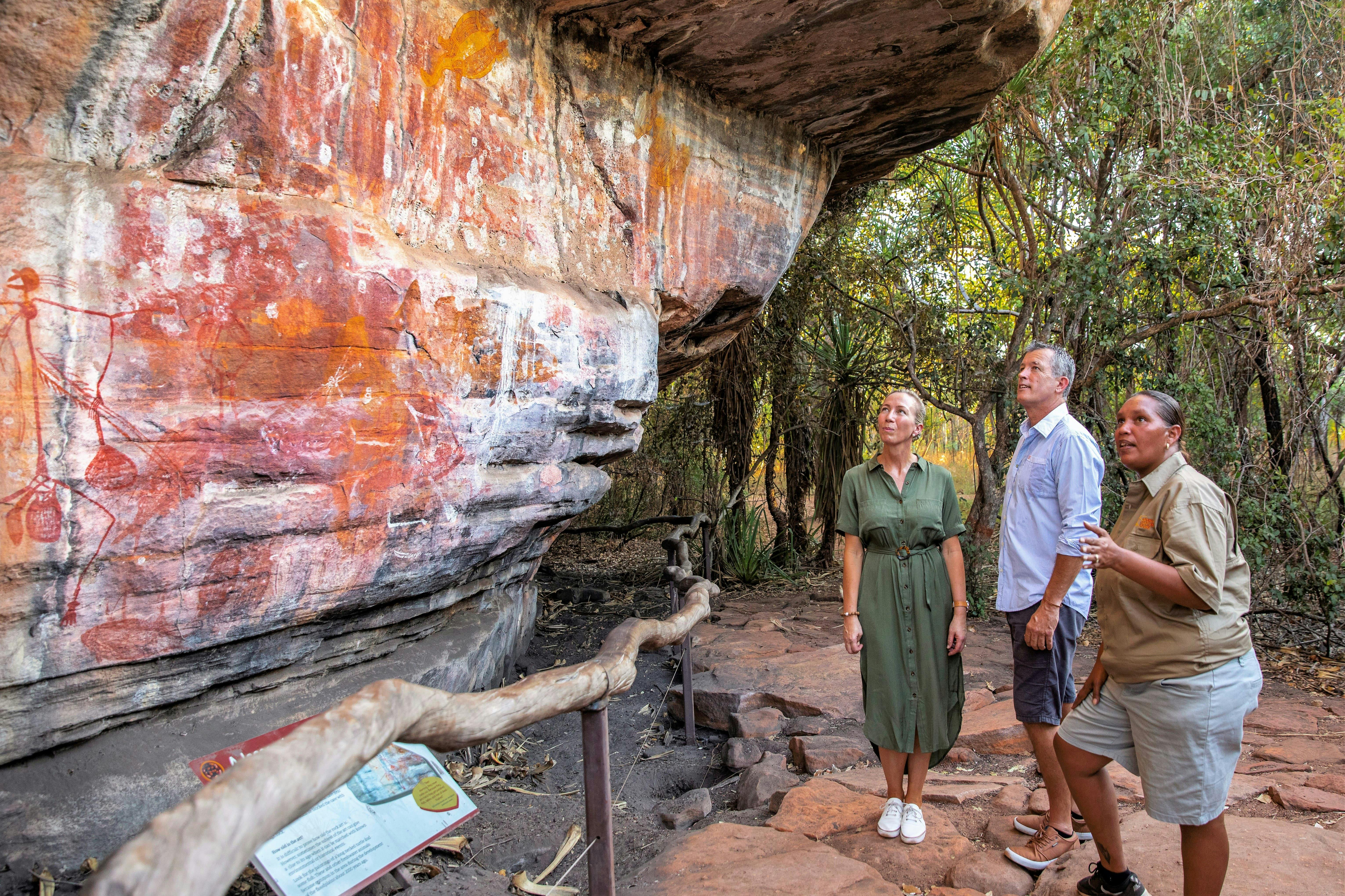 Autopia Tours - Ubirr Aboriginal Rock Art