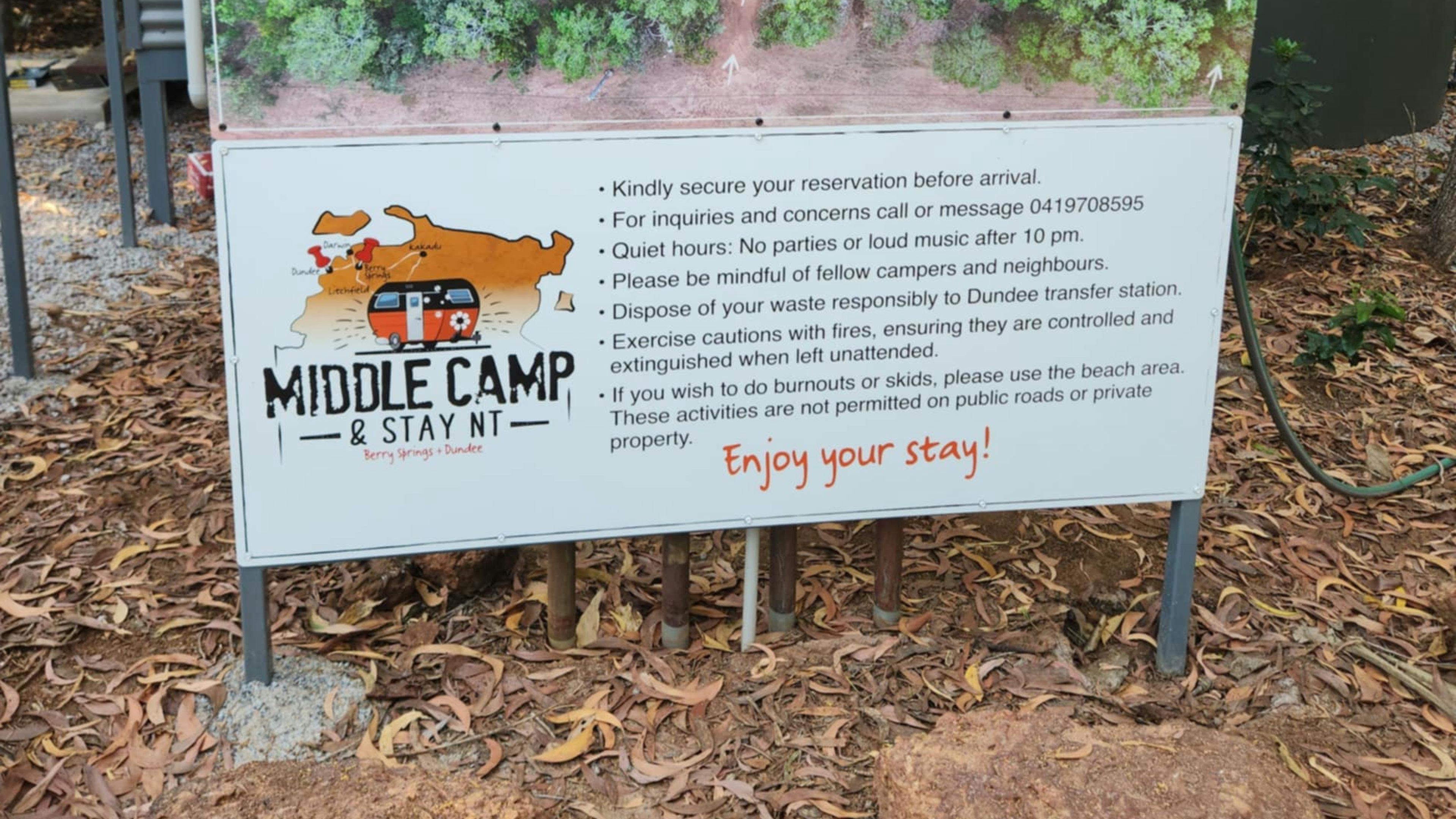Middle Camp & Stay - DUNDEE