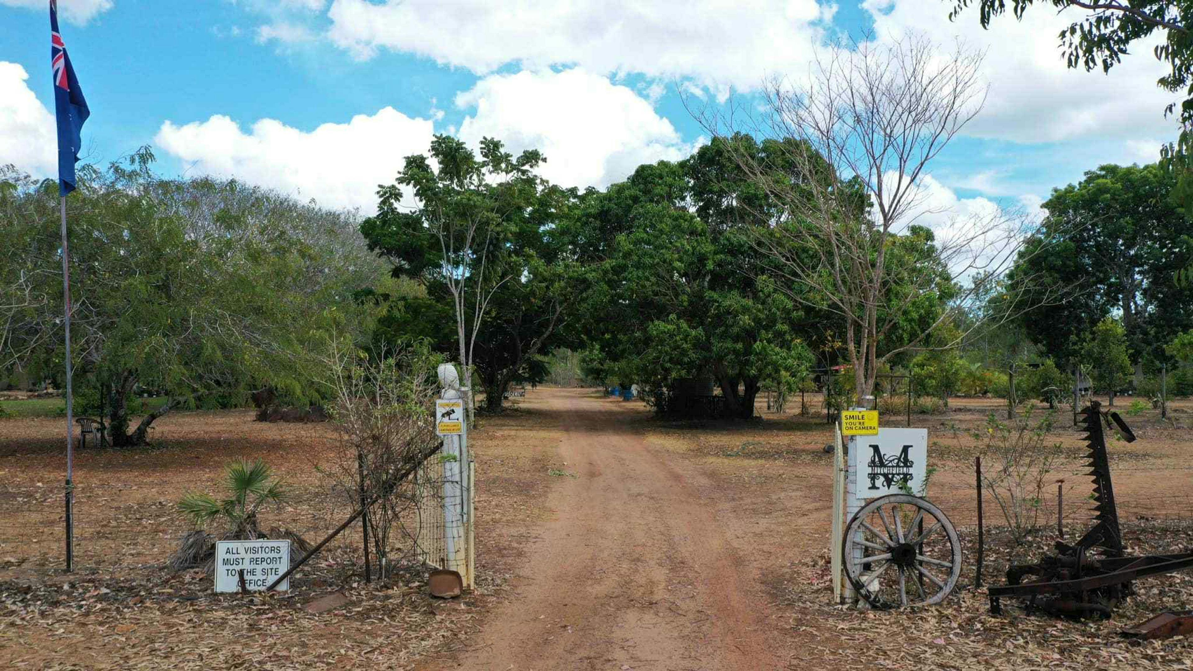 Mitchfield on Moonfish DUNDEE Downs