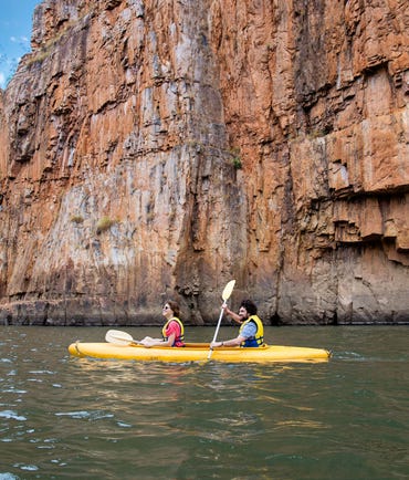 7 Kayaking along Katherine Gorge