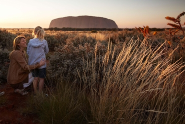 mum child at Uluru