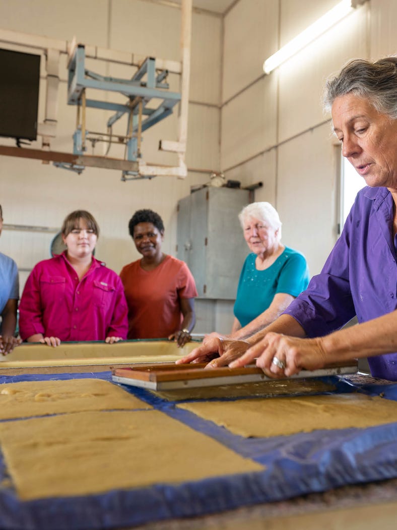 group paper making workshop in curtain springs