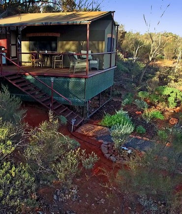 Kings Creek Station Dreamtime escarpment outside view