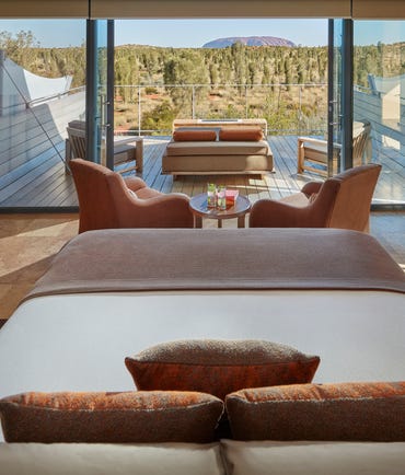 Bedroom-view-of-Dune-Pavillion-room-looking-out-over-Uluru