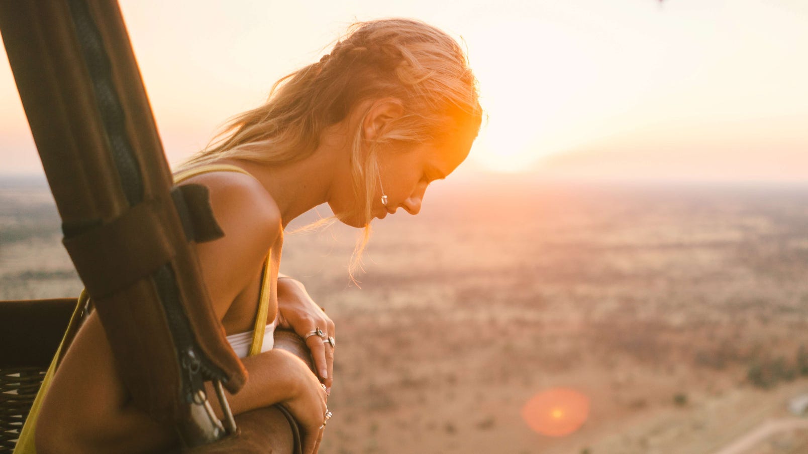 Girl on Outback Balloon ride