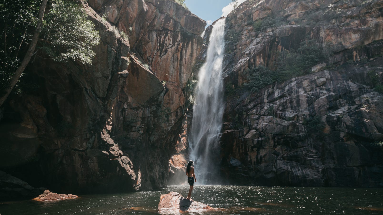 Motor Car Falls in Kakadu