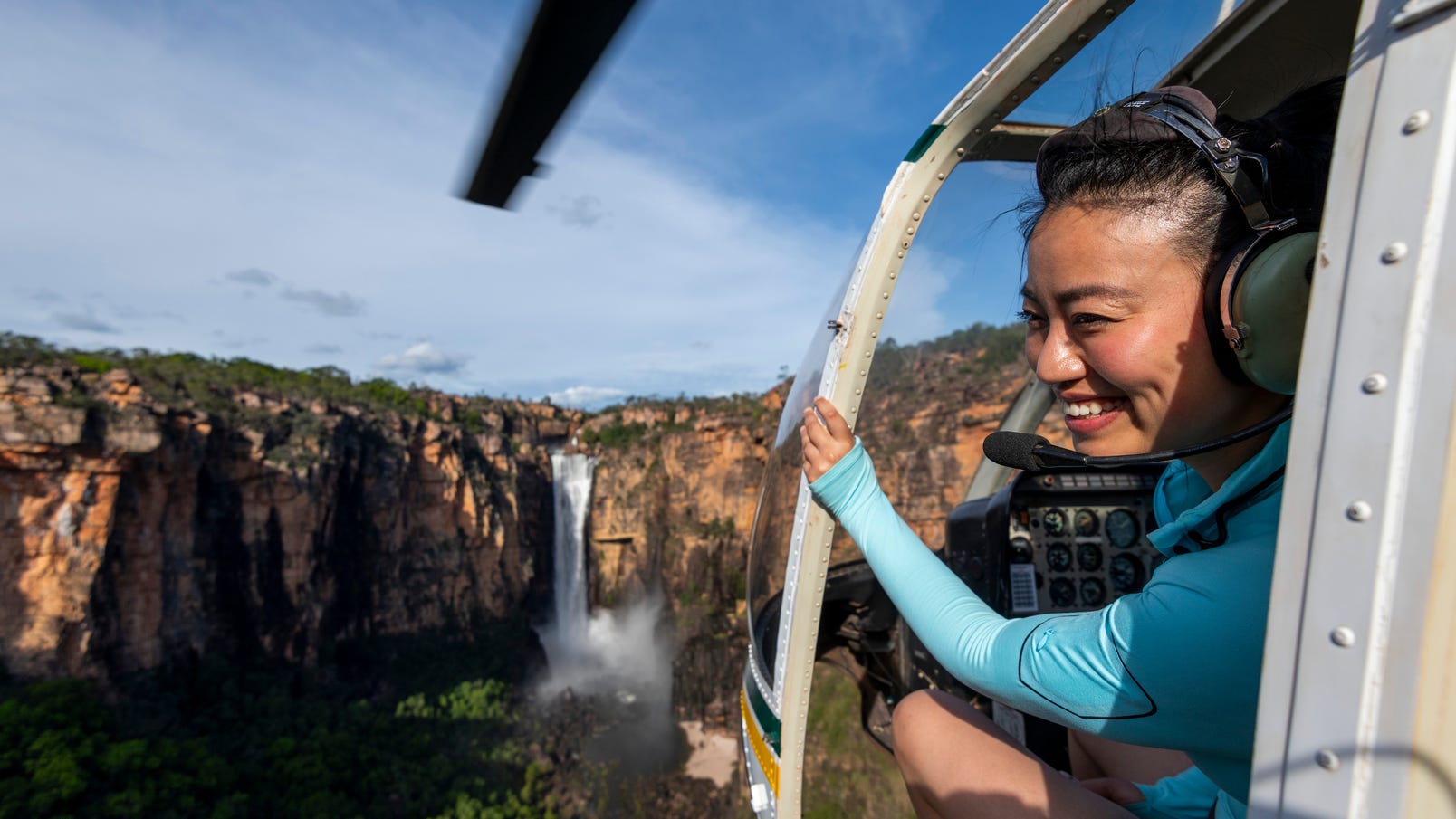 Scenic-heli-flight-over-Jim-Jim-Falls