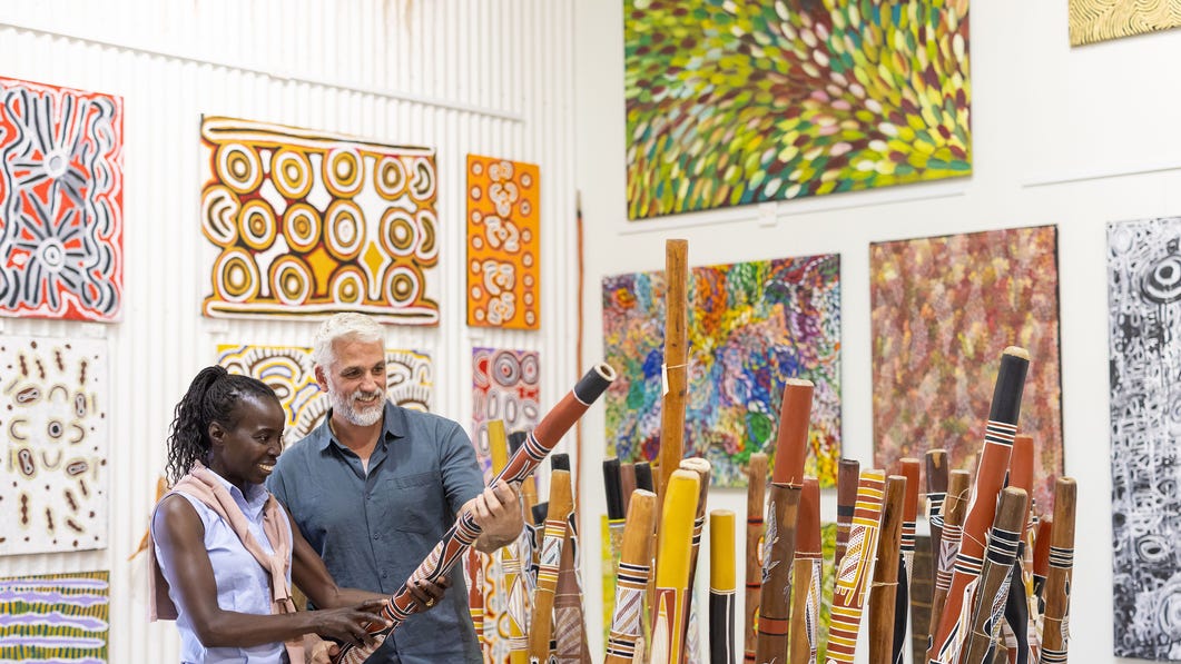 Couple at Top Didj Art Gallery