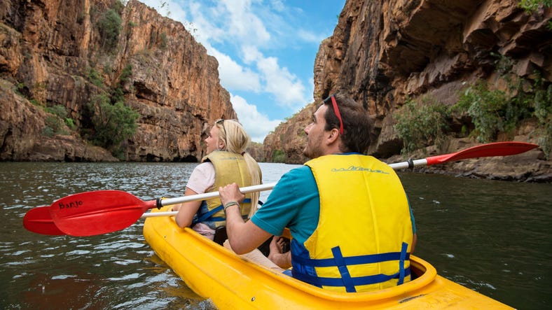 7 Kayaking along Katherine Gorge image2