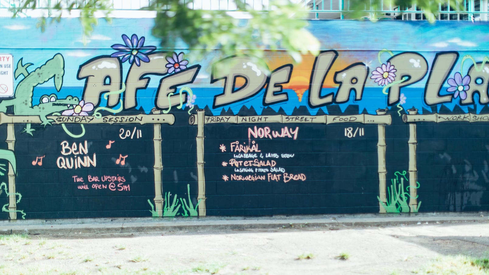 Cafe de la Plage in Darwin