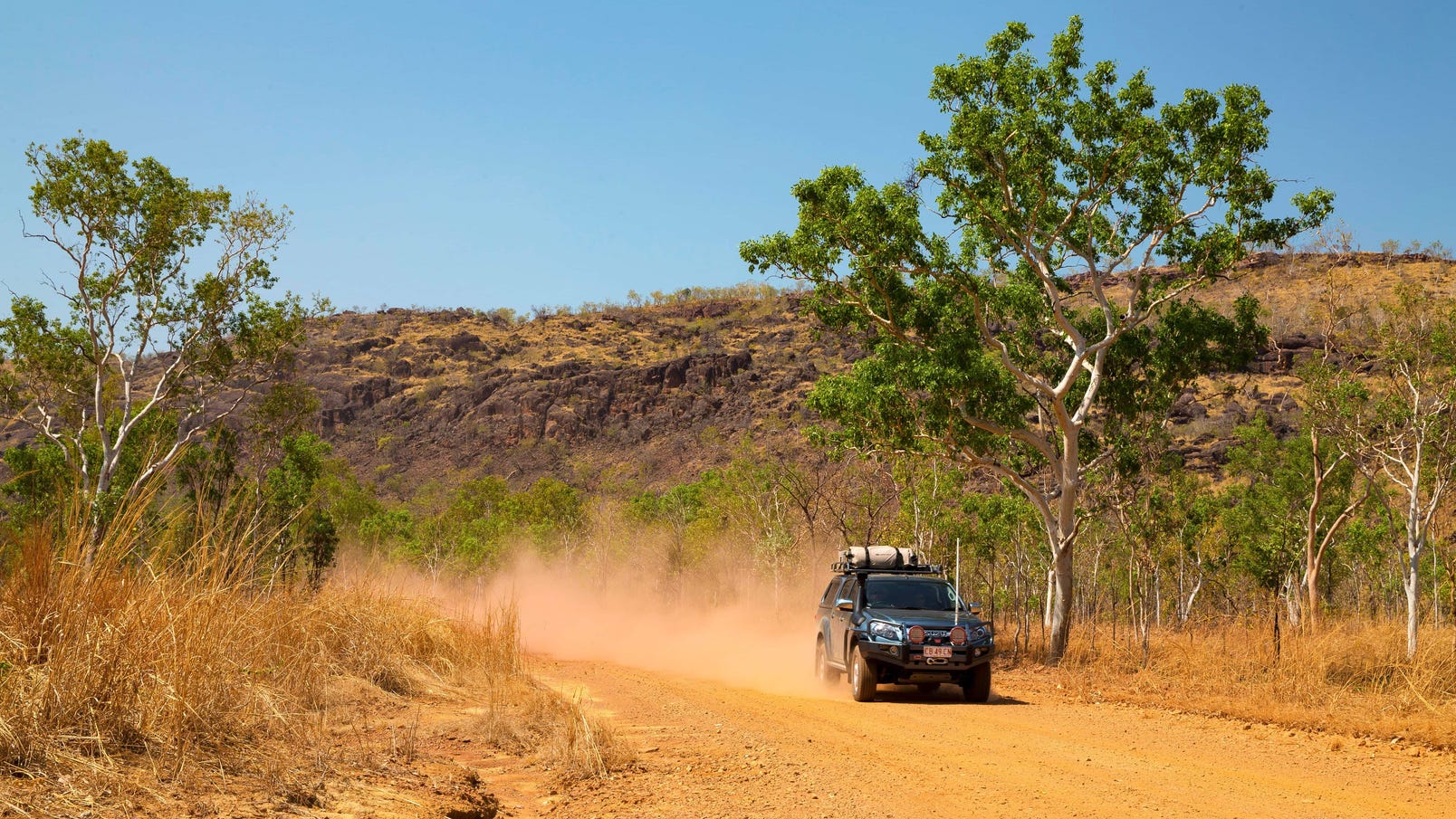 131110-35 dirt road Kakadu