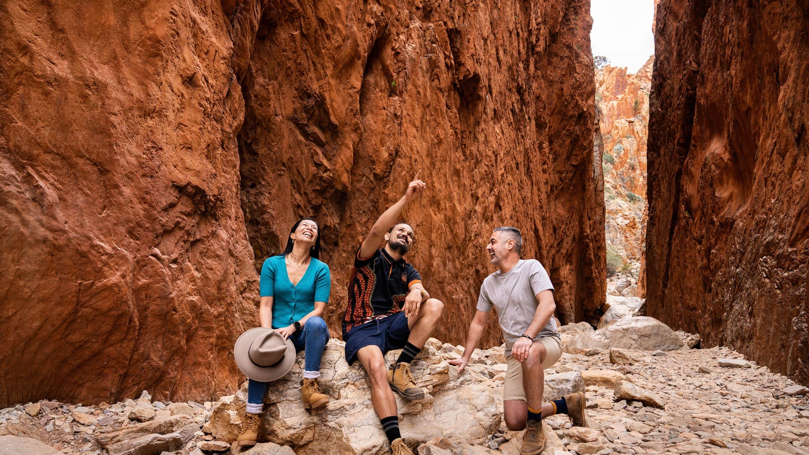 couple with tour guide at standley chasm