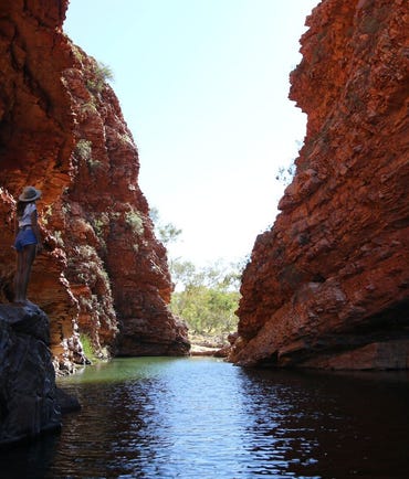 Looking through Simpsons Gaps in the Red Centre