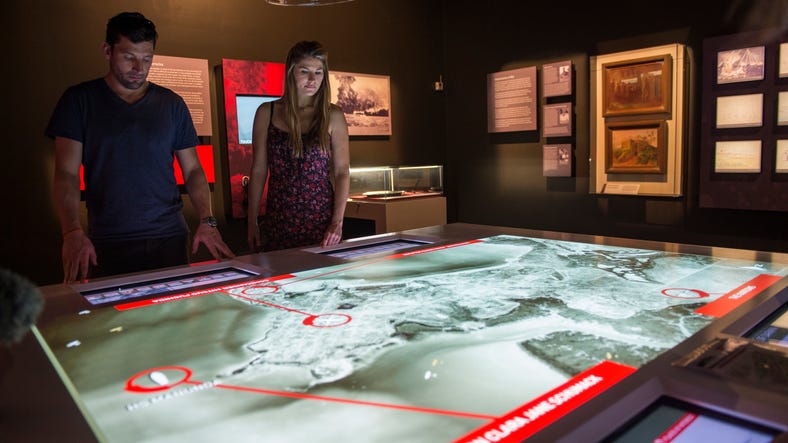 visitors-viewing-the-defence-of-darwin-display-at-the-darwin-military-museum,-d-,jpg