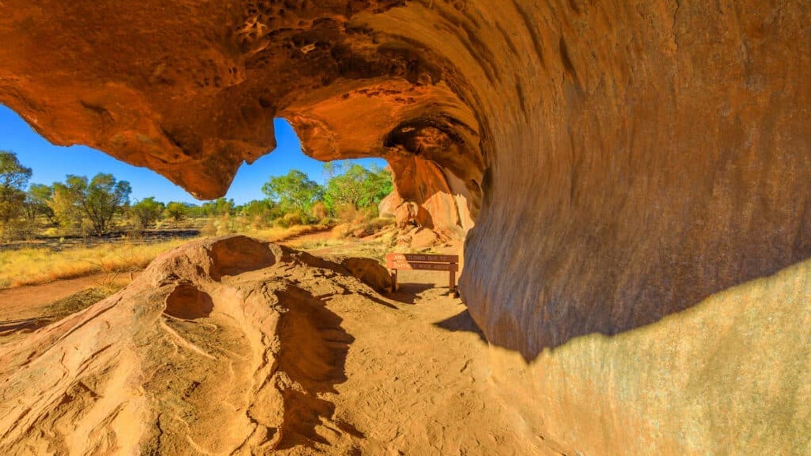 Base Of Uluru Kata Tjuta