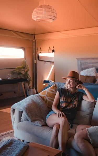 Couple glamping at Kings Canyon near Uluru