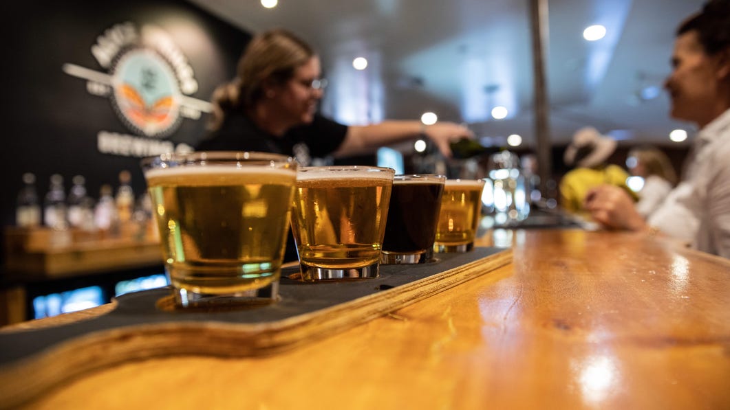 paddle of beer at Alice Springs Brewery