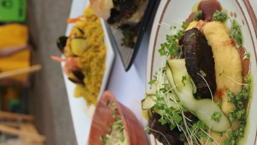Delicious food options at Malak Markets2
