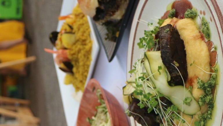 Delicious food options at Malak Markets2