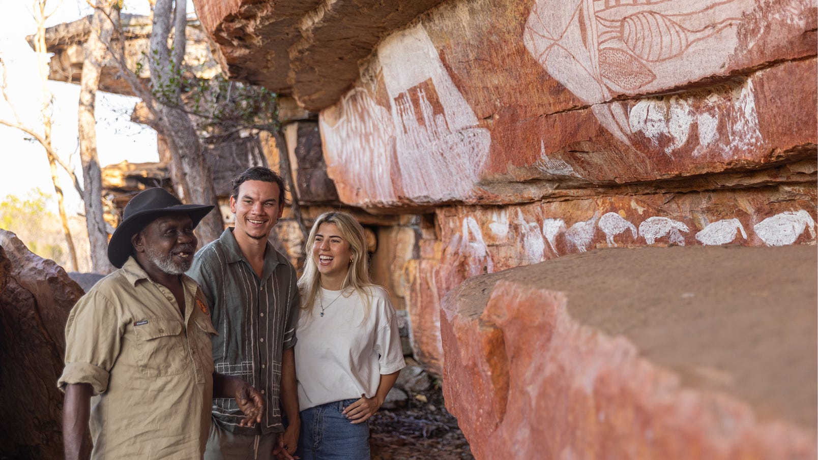 Daniel Rioli Kakadu Yibekka Heli Tour-rock art