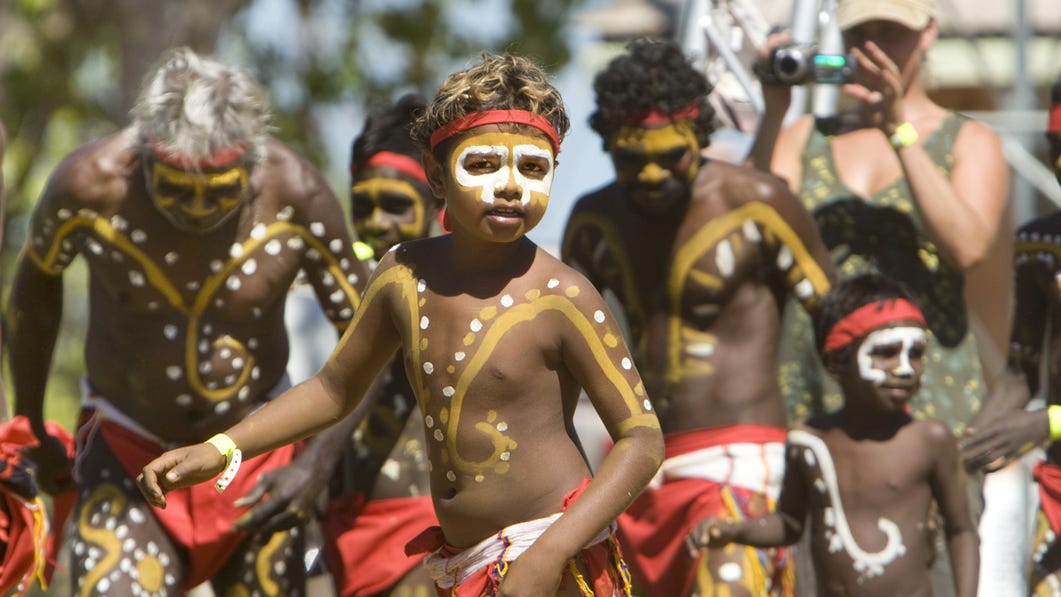 aboriginal dancers performing at the barunga festival