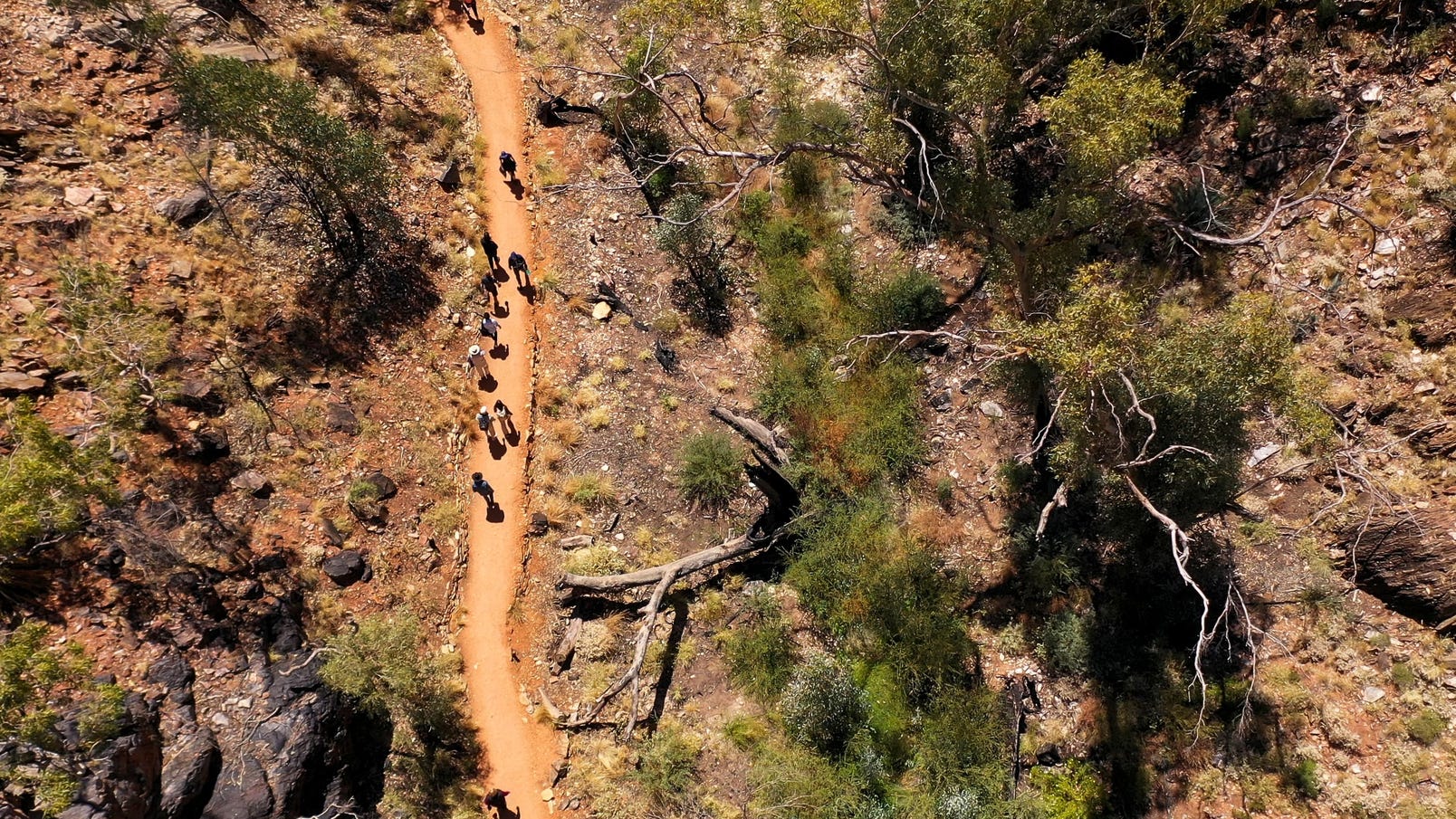 Alice Springs standley chasm path