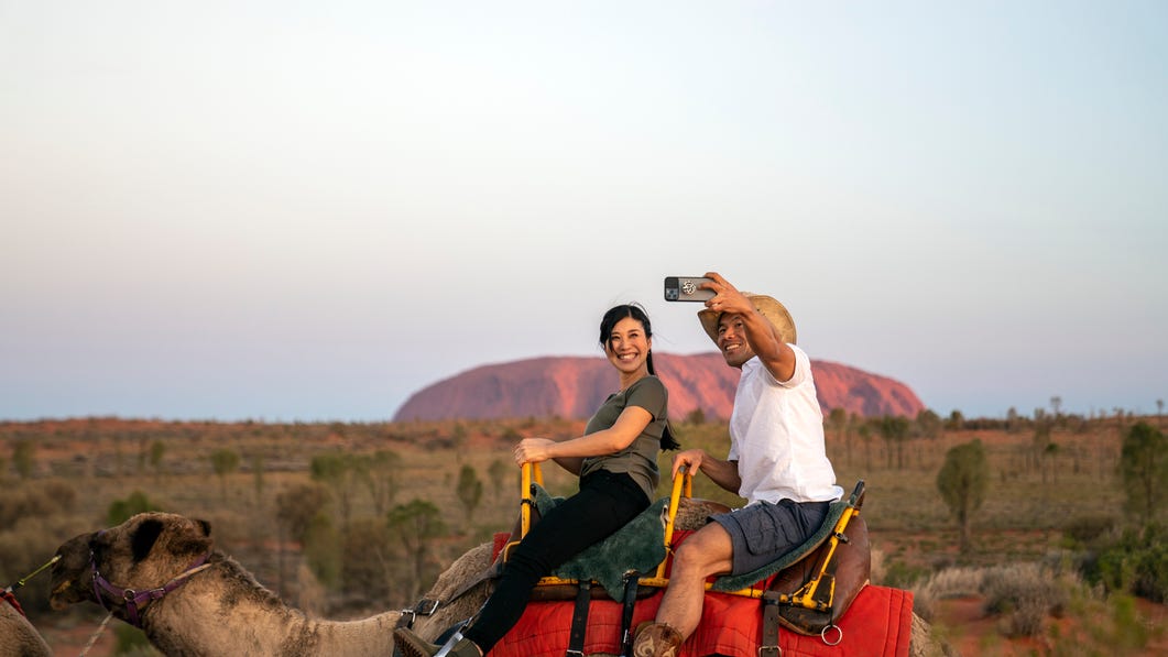 Camel-sunset-tour-Uluru