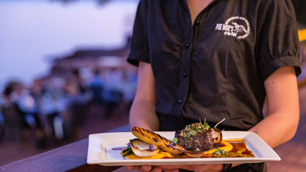 dining at Pee Wees